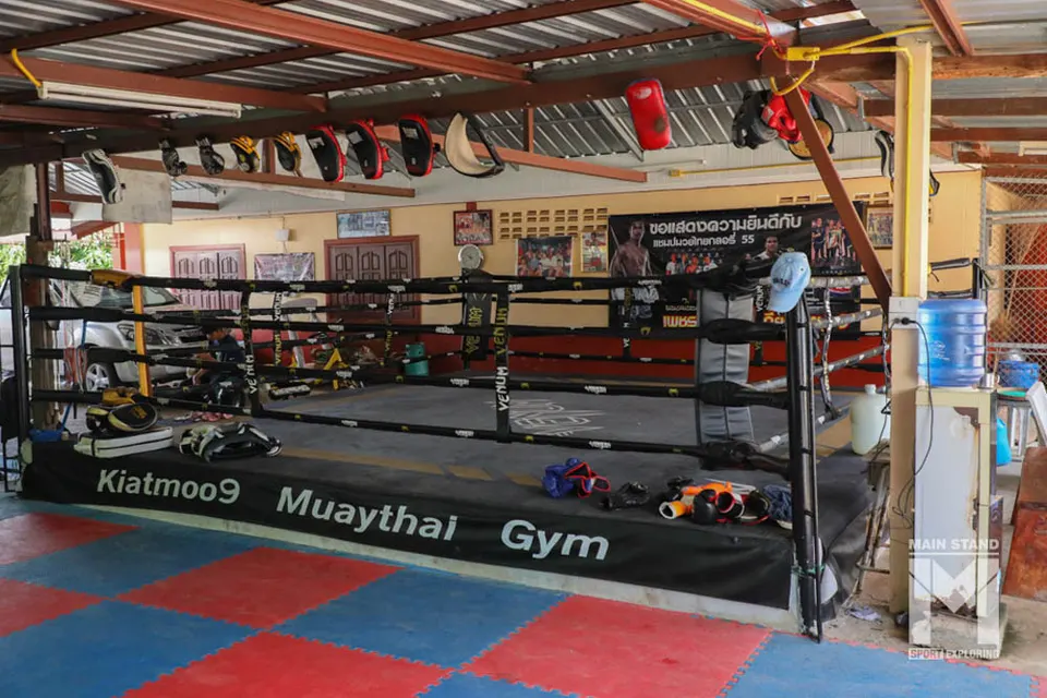 전통 무에타이 캠프의 링 (Kiatmoo9 Muay Thai Gym)