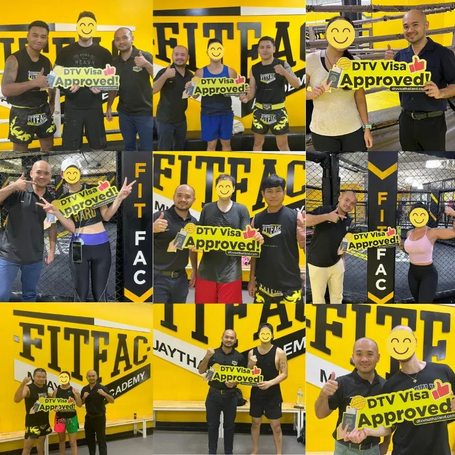 "DTV Visa Approved" 팻말을 든 FITFAC 고객들