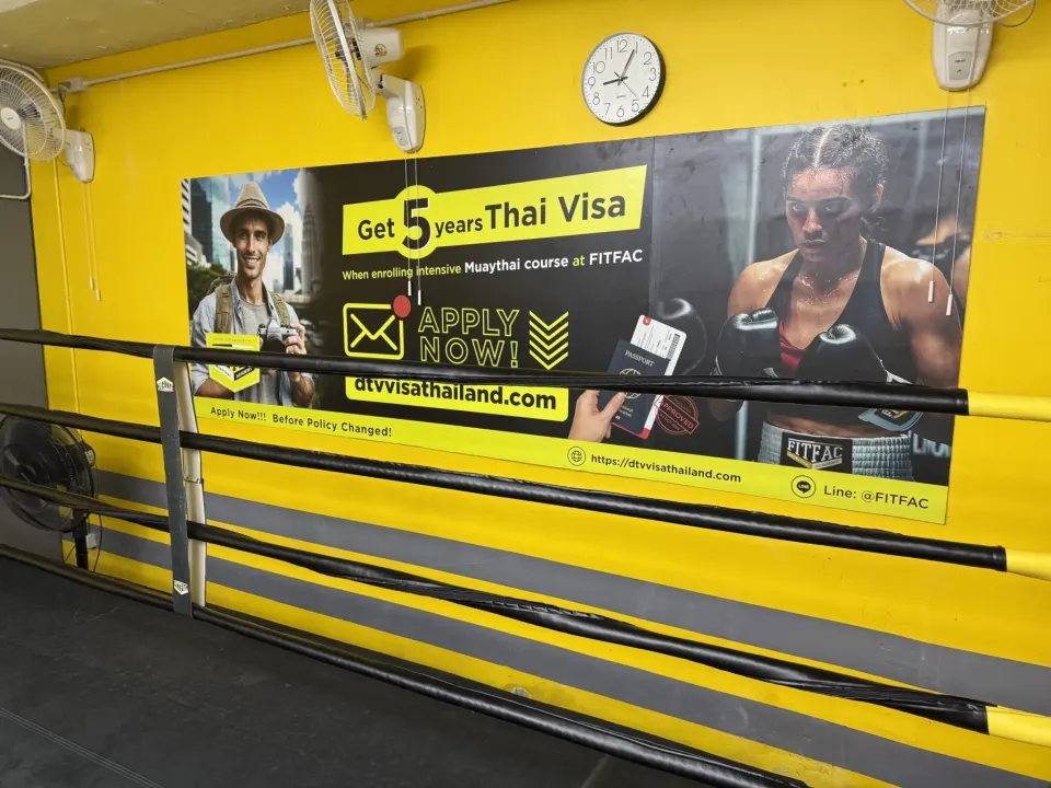 FITFAC 배너: "Get 5 years Thai visa"