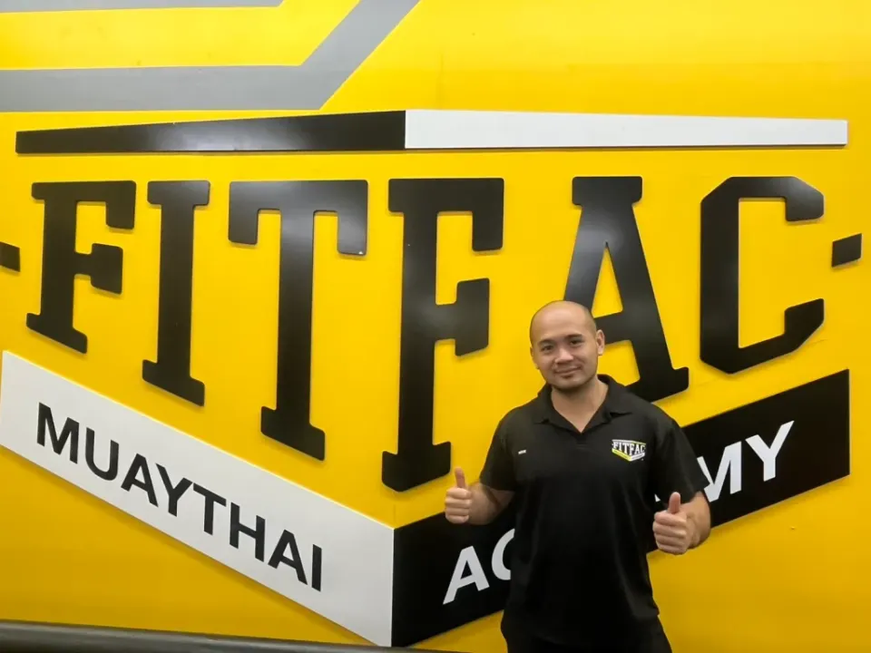 นุก ผู้จัดการฝ่ายวีซ่าของ FITFAC